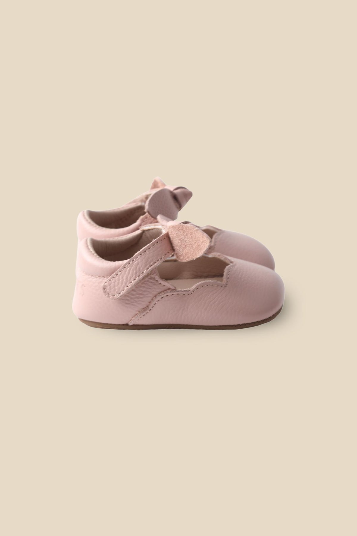 MOOVES Luna Joie pink scalloped soft sole baby shoes with leather bow, view 10