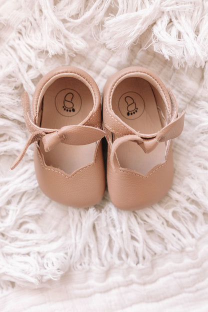 Luna Yara – Brown